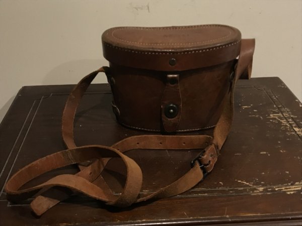 Binoculars USA 2WW in leather case